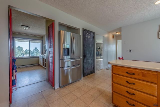 8570 DUNSMORE RD, Rapid City, SD 57702