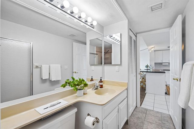 9415 BLIND PASS ROAD 706, St Pete Beach, FL 33706