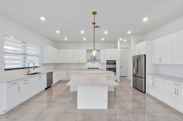 12745 Bayside Court, Parkland, FL 33076