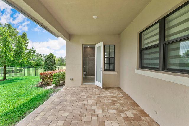 12745 Bayside Court, Parkland, FL 33076