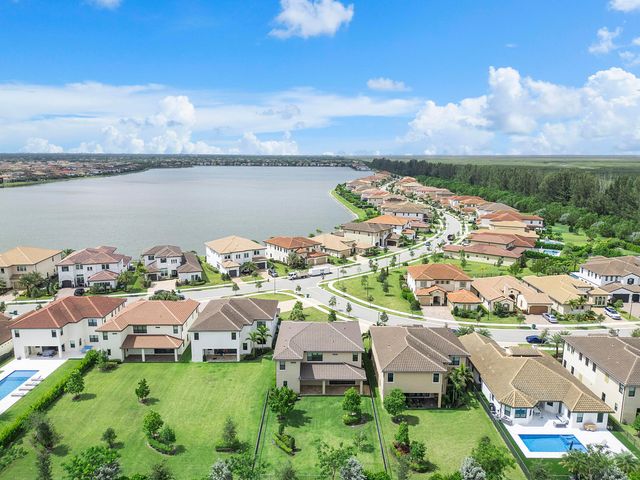 12745 Bayside Court, Parkland, FL 33076