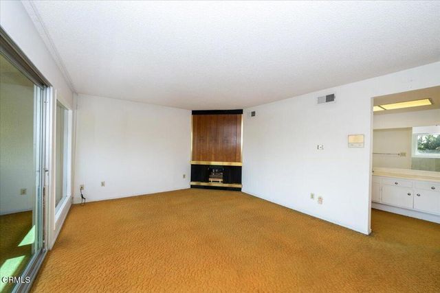 823 N Altadena Drive, Pasadena, CA 91107