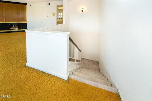 823 N Altadena Drive, Pasadena, CA 91107