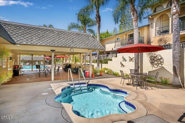 823 N Altadena Drive, Pasadena, CA 91107