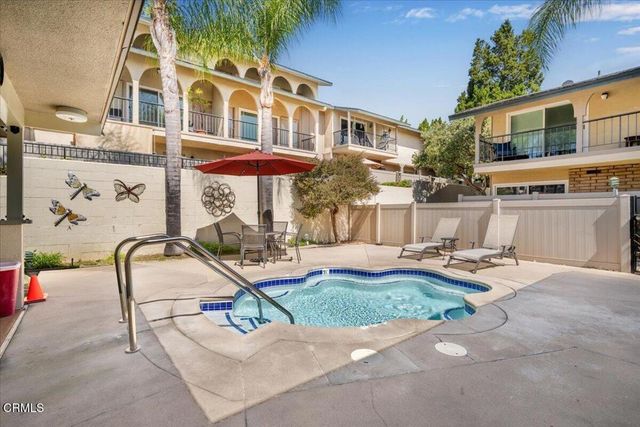 823 N Altadena Drive, Pasadena, CA 91107