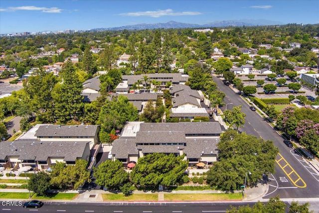 823 N Altadena Drive, Pasadena, CA 91107