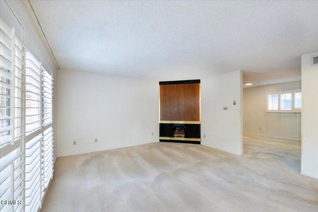 823 N Altadena Drive, Pasadena, CA 91107