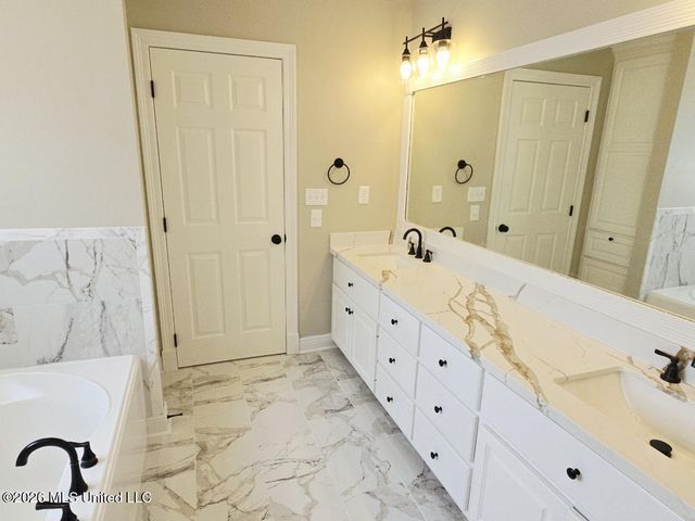 609 Kinsington Court, Ridgeland, MS 39157