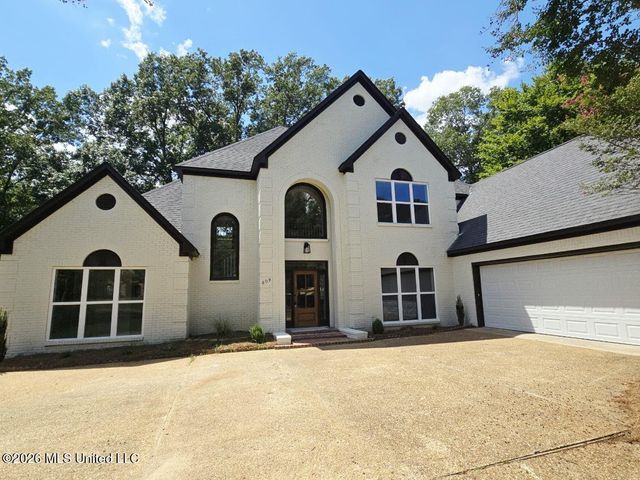 609 Kinsington Court, Ridgeland, MS 39157
