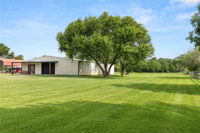 11703 N H Street, La Porte, TX 77571