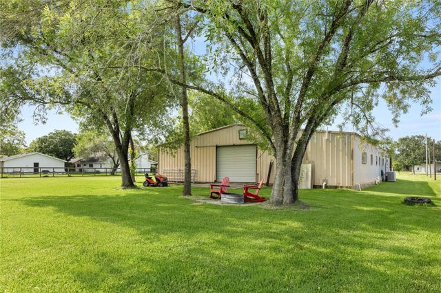 11703 N H Street, La Porte, TX 77571