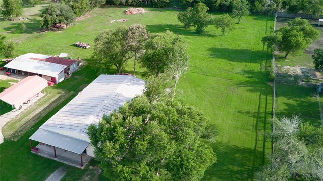 11703 N H Street, La Porte, TX 77571