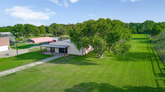 11703 N H Street, La Porte, TX 77571