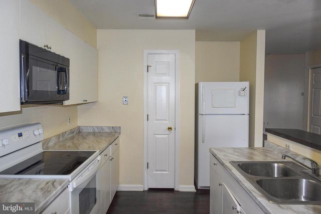 706 CHRISTOPHER DR, Reading, PA 19610