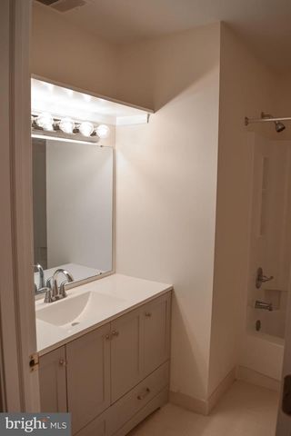 706 CHRISTOPHER DR, Reading, PA 19610