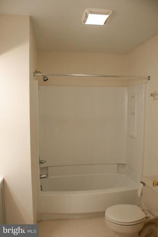 706 CHRISTOPHER DR, Reading, PA 19610