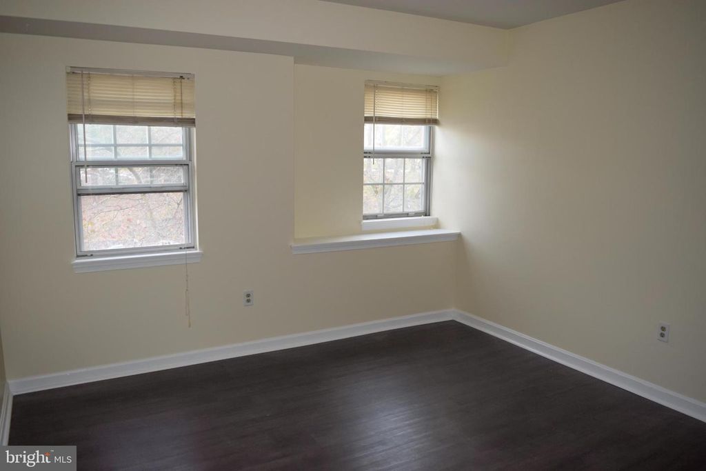 Image 13 of property listing at 706 CHRISTOPHER DR, Reading, PA 19610