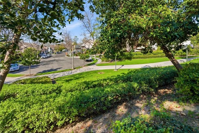 2 Lansdale Court, Ladera Ranch, CA 92694