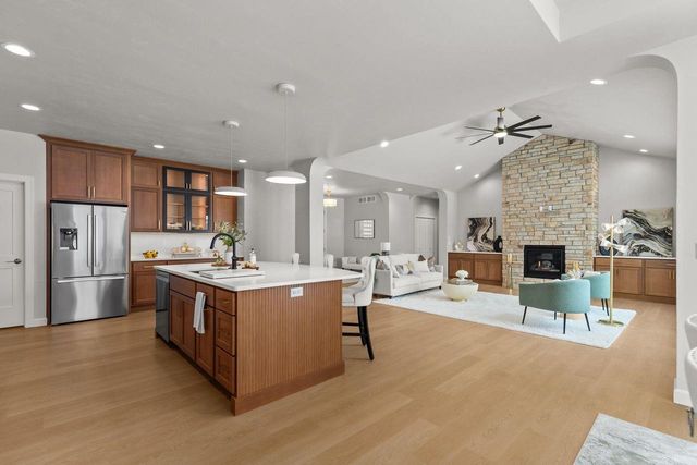 294 E SWEETWATER WAY, Appleton, WI 54913