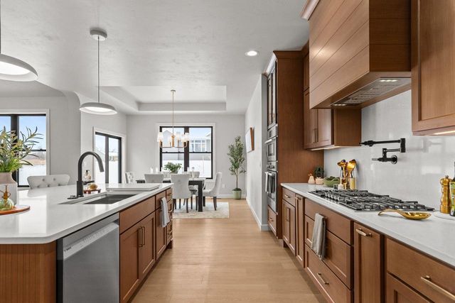 294 E SWEETWATER WAY, Appleton, WI 54913