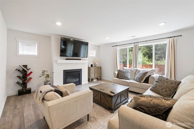 30250 117th Court SE, Auburn, WA 98092