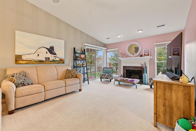 52268 Naugatuck Drive, Macomb Twp, MI 48042