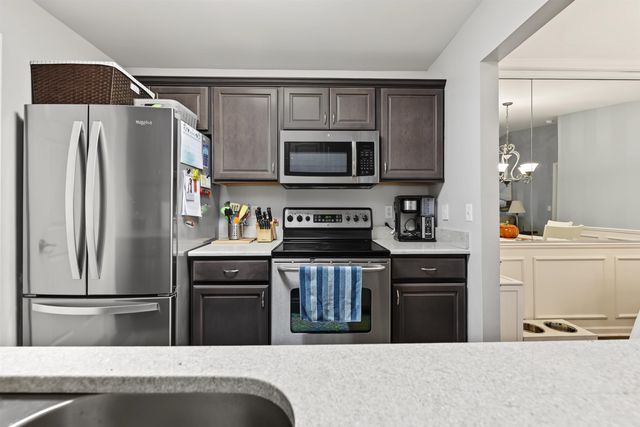 52268 Naugatuck Drive, Macomb Twp, MI 48042