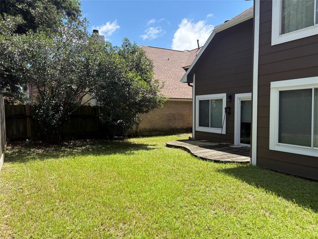 1664 Beaconshire Road, Houston, TX 77077