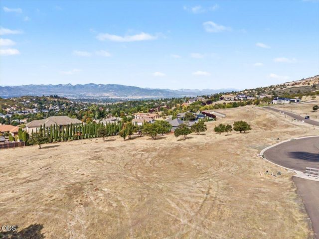 5645 Springview Court, Medford, OR 97504