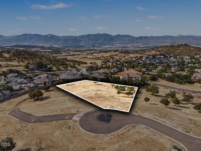 5645 Springview Court, Medford, OR 97504