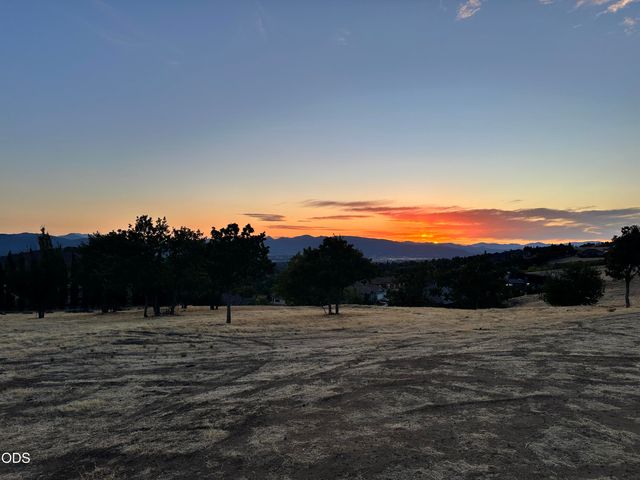 5645 Springview Court, Medford, OR 97504