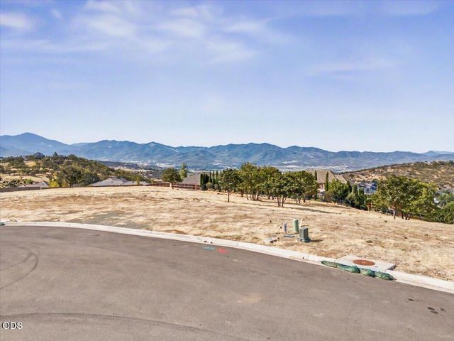 5645 Springview Court, Medford, OR 97504