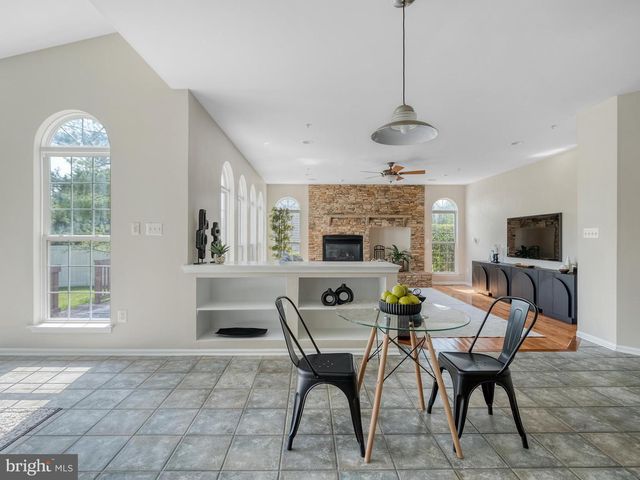 15423 DOVEHEART LN, Bowie, MD 20721
