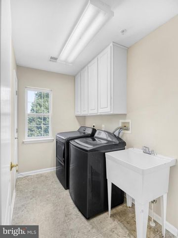 15423 DOVEHEART LN, Bowie, MD 20721