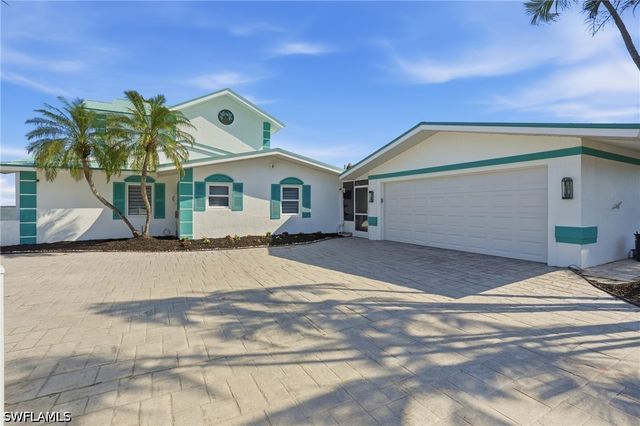 266 Curlew ST, Fort Myers Beach, FL 33931