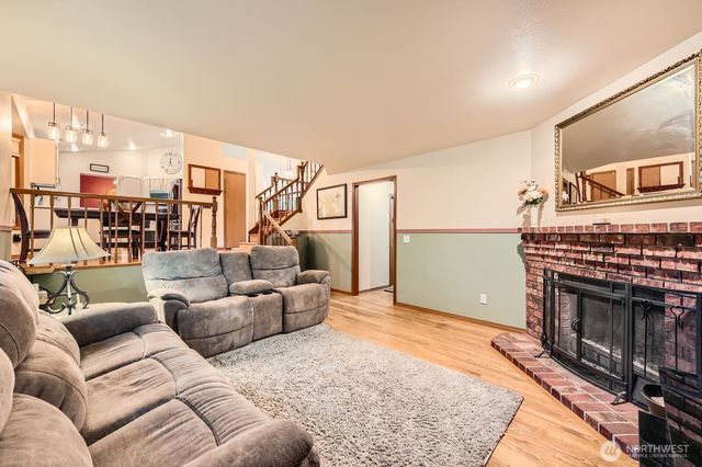 929 224th Avenue NE, Sammamish, WA 98074