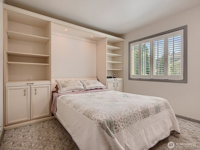 929 224th Avenue NE, Sammamish, WA 98074