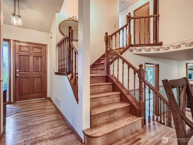 929 224th Avenue NE, Sammamish, WA 98074