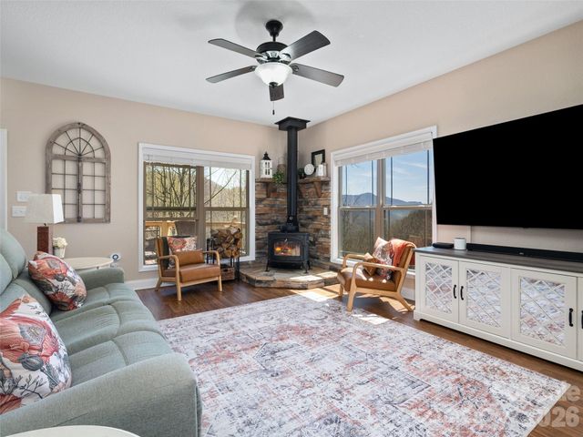 4823 Max Patch Road, Clyde, NC 28721
