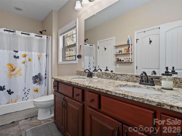4823 Max Patch Road, Clyde, NC 28721