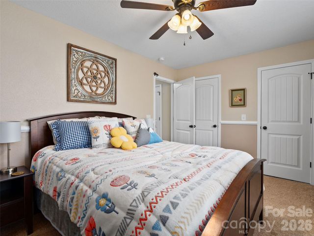 4823 Max Patch Road, Clyde, NC 28721