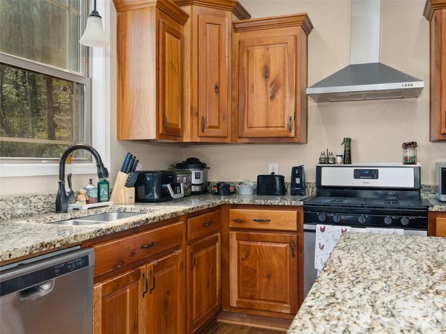 4823 Max Patch Road, Clyde, NC 28721