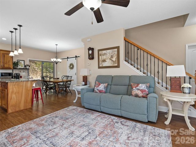 4823 Max Patch Road, Clyde, NC 28721