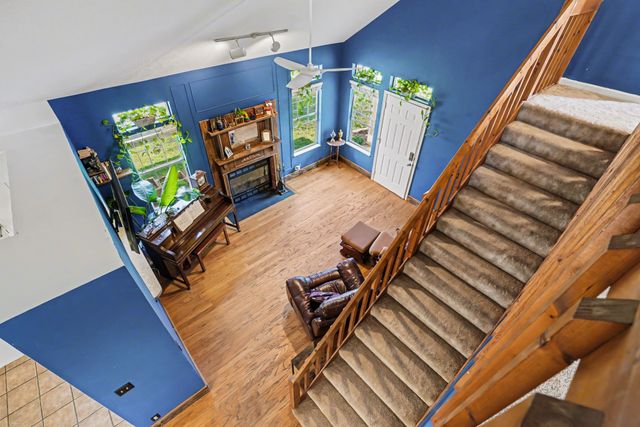 5918 Colchester Dr, Hermitage, TN 37076