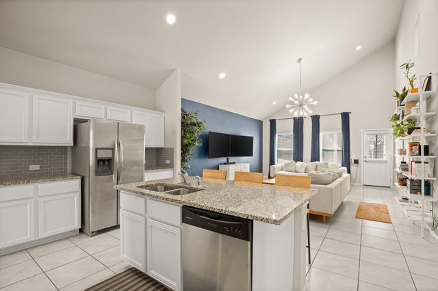 6601 San Isidro DR, Austin, TX 78744