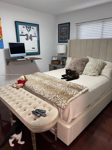 1838 NW 93rd Ter, Plantation, FL 33322