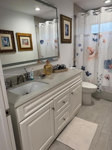 1838 NW 93rd Ter, Plantation, FL 33322