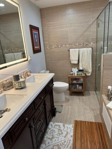 1838 NW 93rd Ter, Plantation, FL 33322