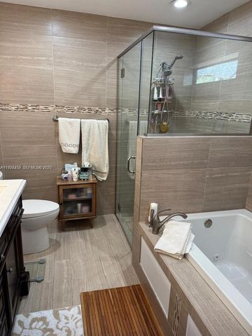 1838 NW 93rd Ter, Plantation, FL 33322