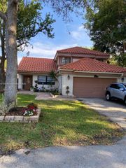 1838 NW 93rd Ter, Plantation, FL 33322